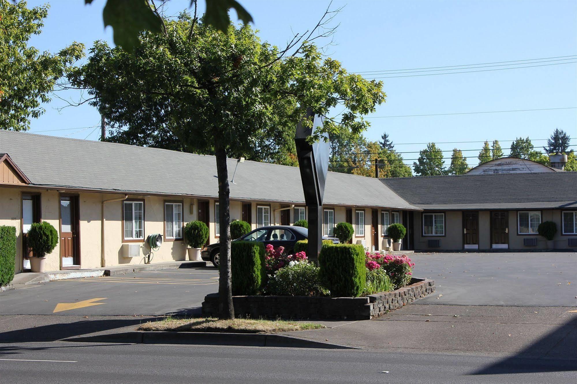 Nite Inn Motel Eugene Exterior photo