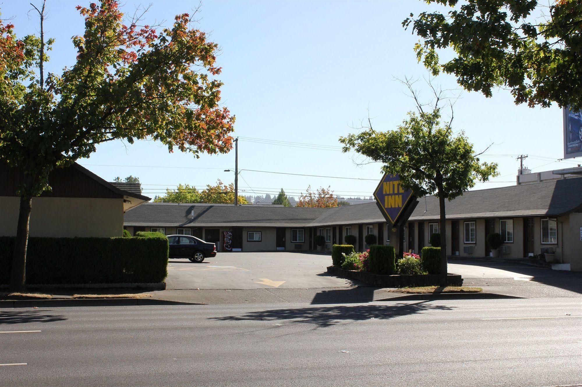 Nite Inn Motel Eugene Exterior photo